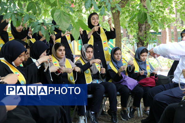 پیش اردوی ملی تشکیلات پیشتازان ویژه دختران در ری یک