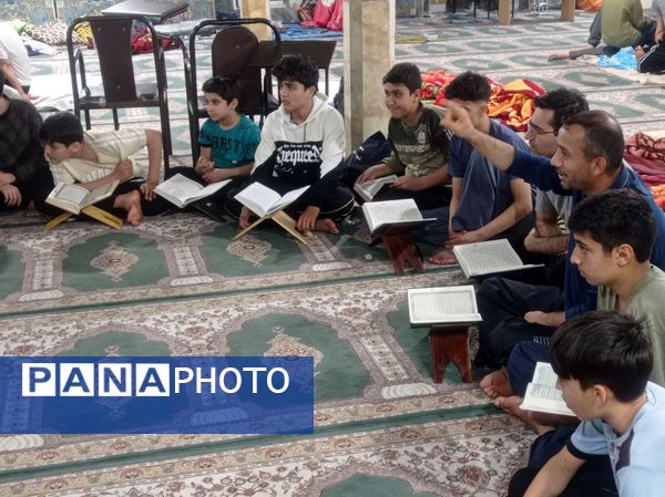 عتکاف نوجوانان، فرصتی برای پرواز در آسمان بندگی