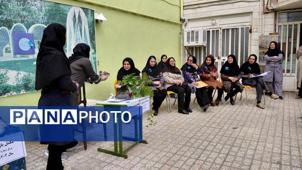 گرامیداشت  هفته ملی دیابت در دبیرستان صالحین