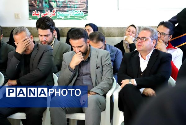 میزبانی هنرجویان هنرستان دکتر حسابی شهر محلات از پیکر شهید گمنام دفاع مقدس 