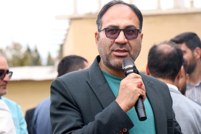 آیین بدرقه کاروان حج عمره‌ دانش‌آموزان دختر استان مرکزی