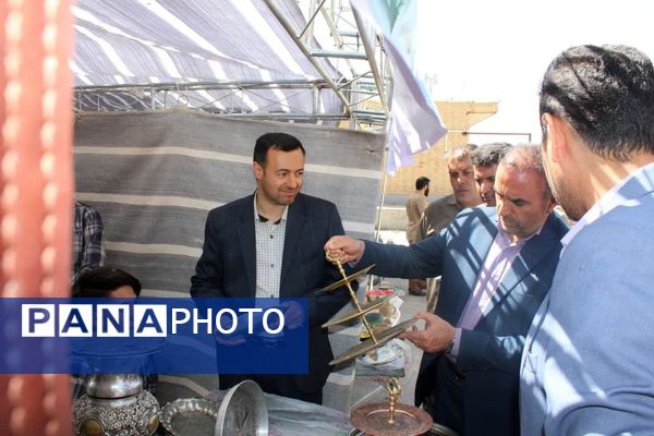  آیین افتتاحیه‌ غرفه و نمایشگاه‌ها‌ی مدارس تولید و مهارت استانی
