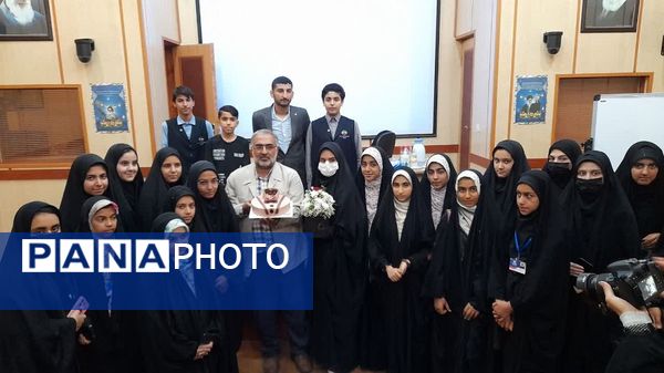 نشست صمیمی مسئولان صداوسیمای قم و خبرنگاران پانا