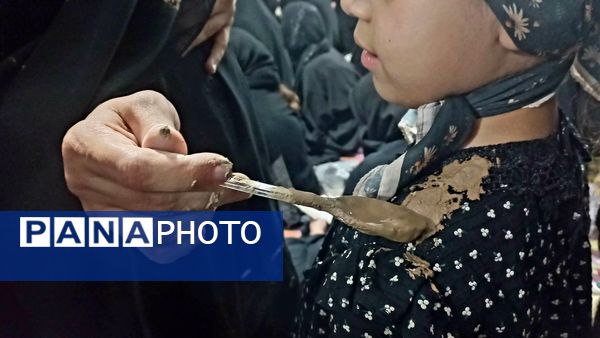 آیین سنتی «گل مالی» در روز عاشورا