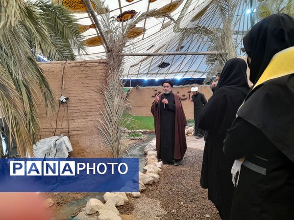 بازدید دانش‌آموزان تکتم از نمایشگاه ریحانه‌النبی