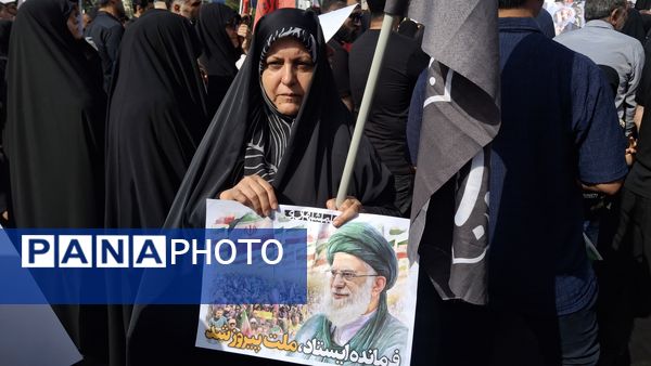 حضور پرشور فرهنگیان منطقه ۱۴ در مراسم تشییع پیکرهای شهدای جنگ ۱۲ روزه