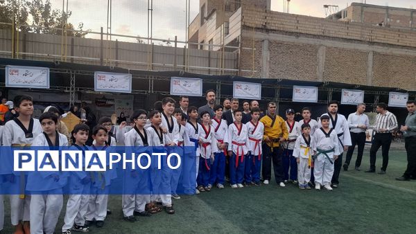 افتتاح میدان پویا با شعار دانش‌آموز پویا، خانواده بانشاط، جامعه سالم در ناحیه 4 کرج 