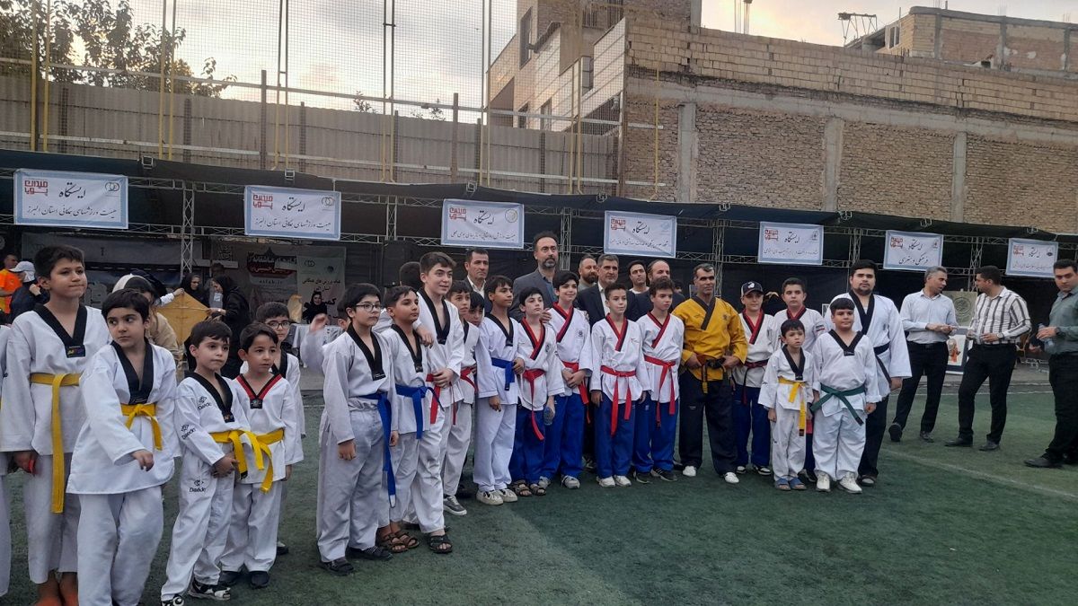 افتتاح میدان پویا با شعار دانش‌آموز پویا، خانواده بانشاط، جامعه سالم در ناحیه 4 کرج 