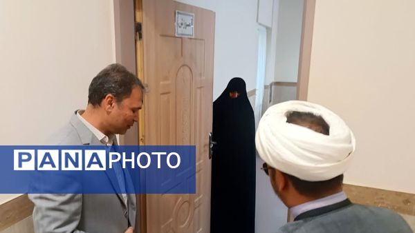 بازدید مسئولین اداره آموزش و پرورش از حوزه علمیه مکتب نرجس کاشمر