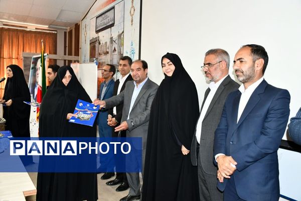 مراسم تجلیل از مدیران و رتبه‌های برتر کنکور ۱۴۰۴ در شهرستان مه‌ولات