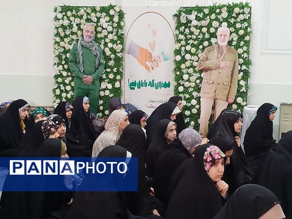 حضور پرشور نوجوانان در اعتکاف دانش‌آموزی مسجد امام سجاد(ع)