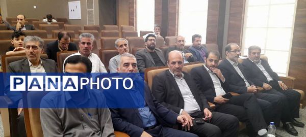 همایش تجلیل از مدرسه یاران استان قم