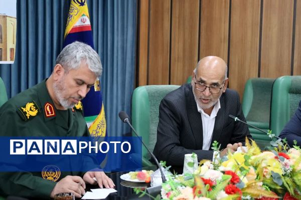دیدار مدیرکل آموزش و پرورش استان یزد با فرمانده سپاه الغدیر 