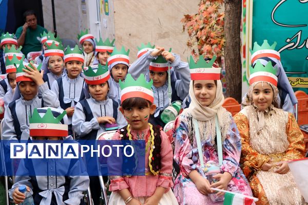 غنچه های بهارستانی آغاز سال تحصیلی را جشن گرفتند