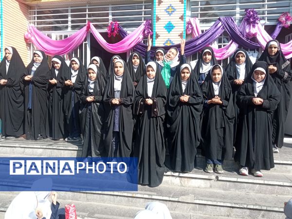 جشن باشکوه میلاد حضرت زینب(س) در دبستان تربیت 