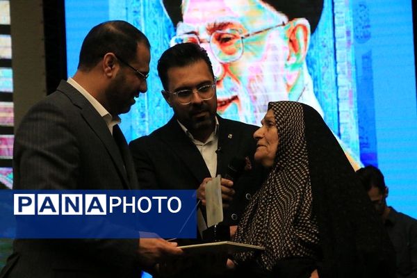 مراسم معلم سرآمد ۱۴۰۳ شهرستان‌های استان تهران و گرامیداشت مقام معلم در ایوان ری