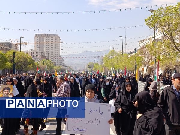 شرکت با شکوه مردم مشهد در راهپیمایی روز جهانی قدس