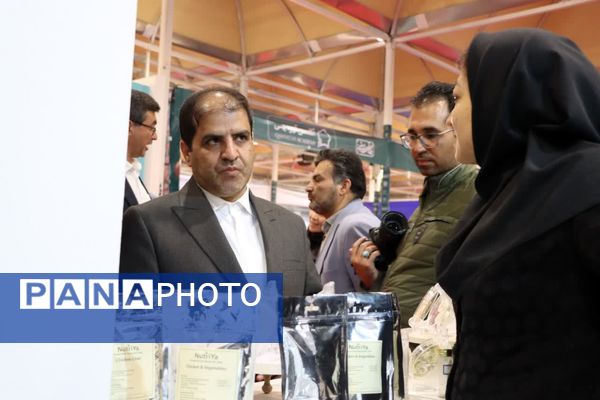 دوازدهمین نمایشگاه دستاوردهای پژوهش، فناوری و فن‌بازار در یزد آغاز به کار کرد