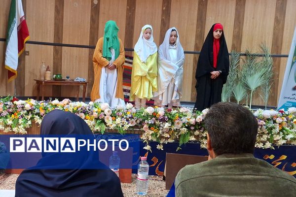 ایجاد انگیزه و خلاقیت در دانش‌آموزان با اجرای تئاتر درسی 