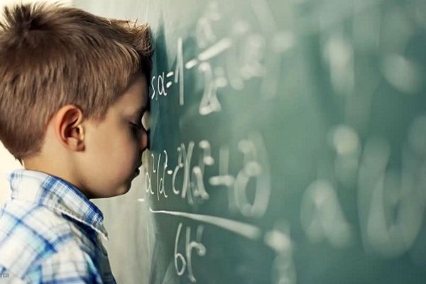 نقش معلم در اختلال یادگیری دانش‌آموزان بیشتر ازخانواده است