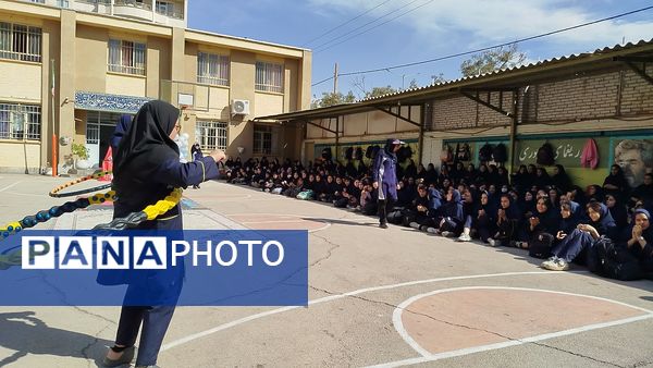 المپیاد ورزشی درون مدرسه ای در دبیرستان پیرایش یک
