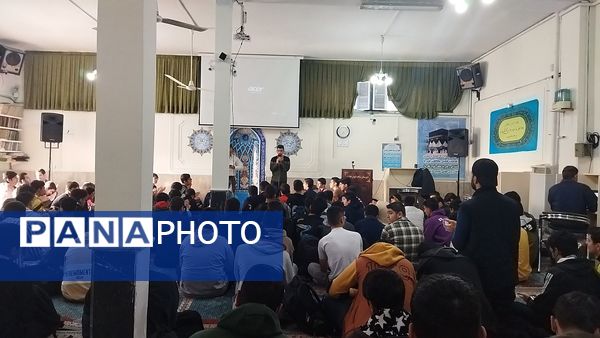 جشن میلاد حضرت زینب (س) و قرائت زیارت عاشورا در دبیرستان شاهد ابوذر غفاری نیشابور 