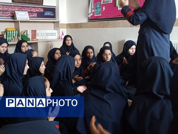 مراسم عزاداری بانوی کرامت حضرت معصومه(س) در دبیرستان هیأت امنایی فرزانگان ملارد