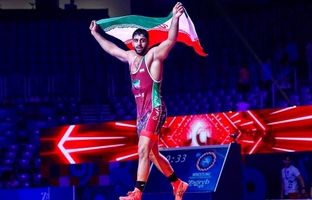 برگزاری مراسم پرداخت جایزه نقدی قهرمانان کشتی ایران