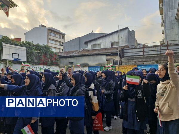 دبیرستان شاهد خیام میزبان جشنی پرشور به مناسبت روز دانش‌آموز