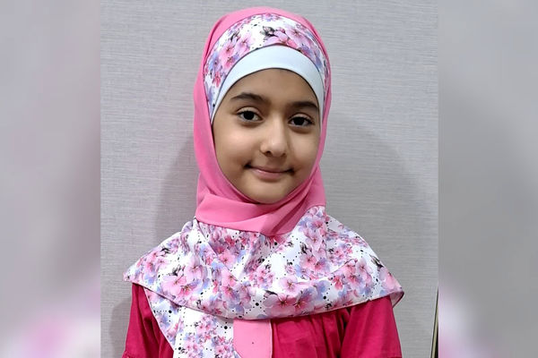 بازیگری را جدی می‌گیرم، حتی وقتی شبیه بازی است