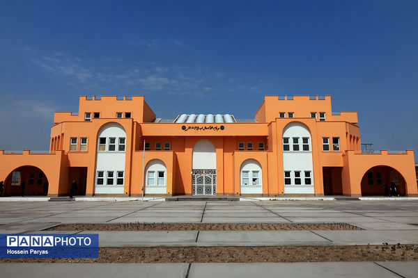 هنرستان دخترانه کار و دانش شهید مدافع حرم رضا زارعی – بندرعباس