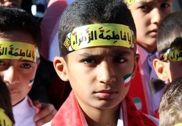 گذری بر راهپیمایی ۱۳ آبان در نیشابور 