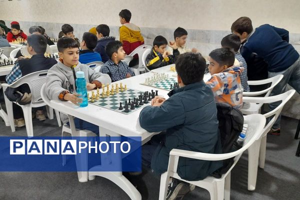 مسابقات منطقه ای شطرنج در مقطع ابتدایی در شهرستان قدس