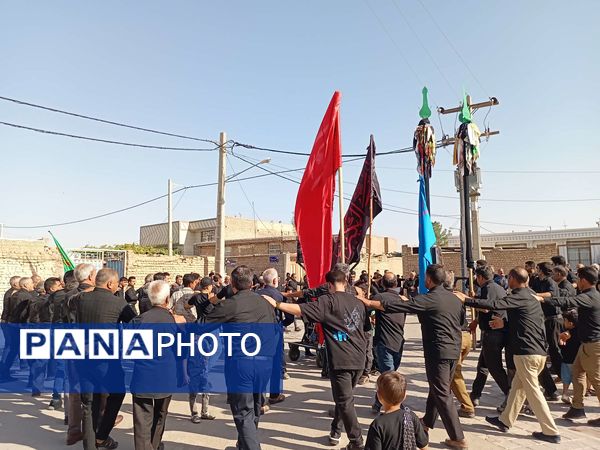 آیین سنتی"حسن - حسین"در روز اربعین حسینی در خلیل آباد