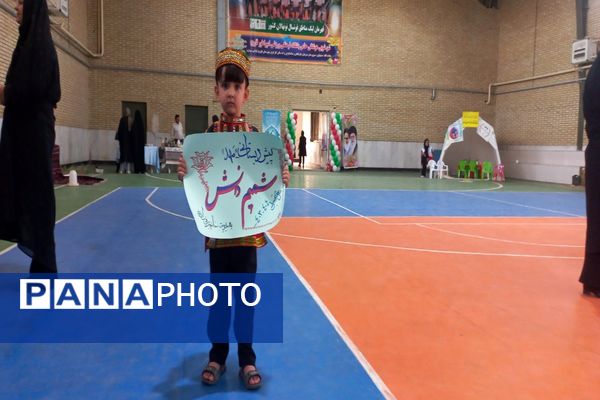 برگزاری جشنواره هویت‌های ملی اسلامی کودکستان‌های شهرستان فاروج