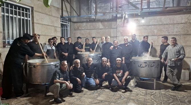 سفره‌ عاشقان حسین (ع) در شهر توره
