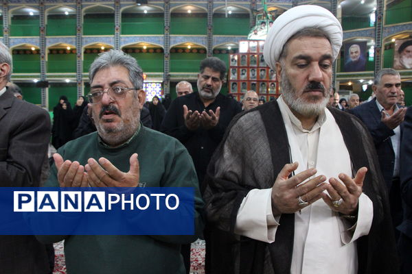 اقامه نماز باران در حسنیه محمود‌آباد یزد