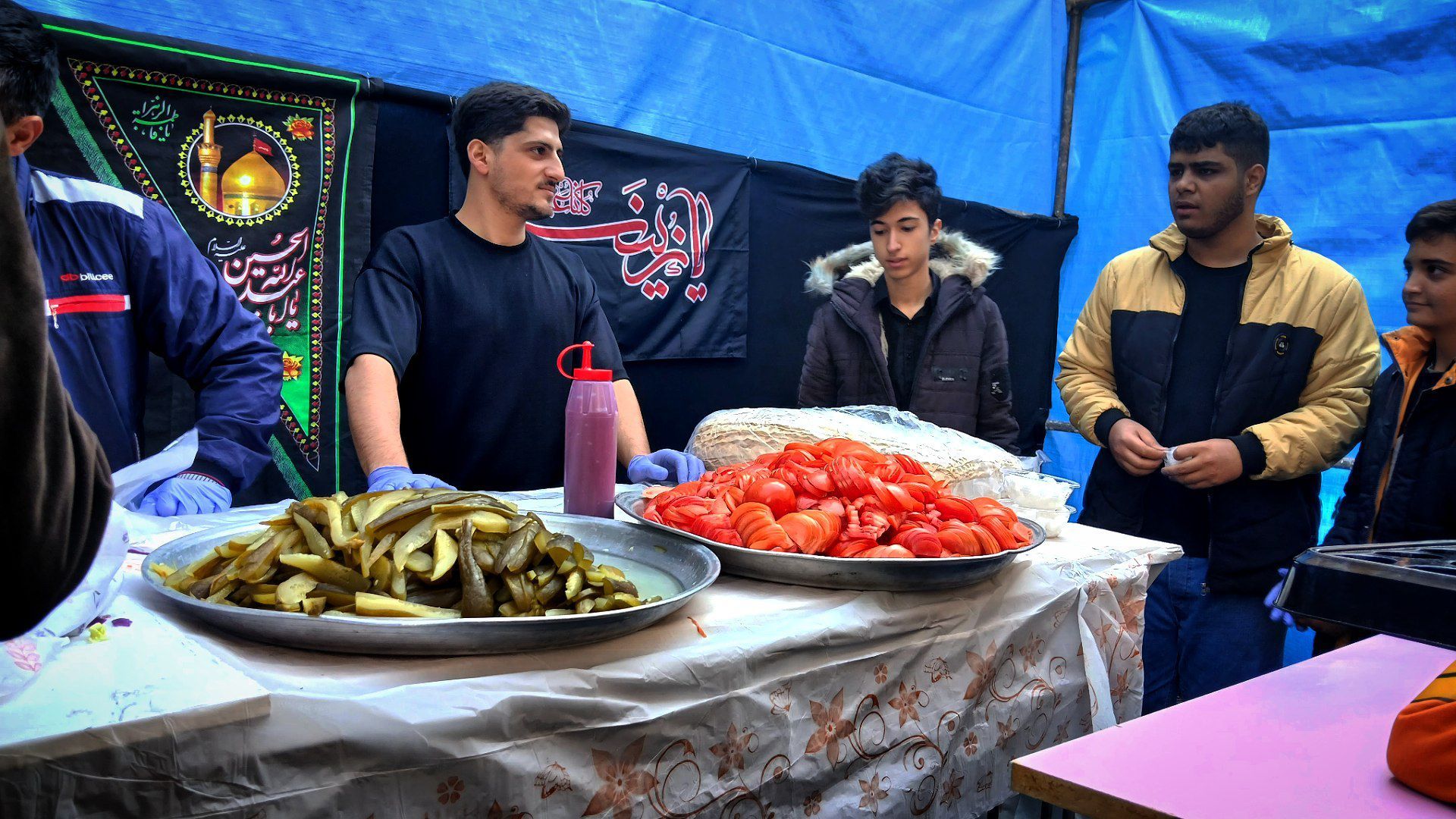 موکب‌های مردمی در شهرک سیدجمال‌الدین نظرآباد در سالروز شهادت حضرت فاطمه‌ زهرا(س) برپا شد