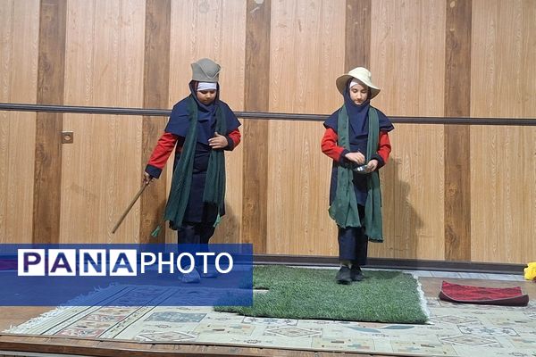ایجاد انگیزه و خلاقیت در دانش‌آموزان با اجرای تئاتر درسی 