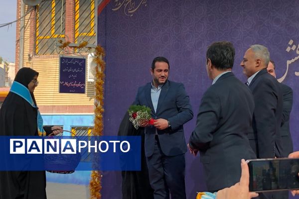 آیین نواختن زنگ پژوهش در ناحیه دو شهرری 