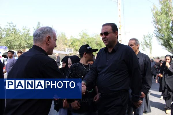 آیین پیاده روی دلدادگان اربعین حسینی در شهرستان نیشابور 