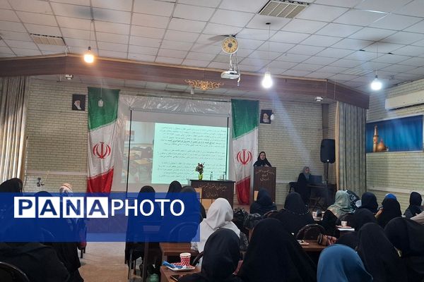 برگزاری دوره آموزشی «آموزش خودمراقبتی به دانش‌آموزان و تشریح قانون حمایت از اطفال و نوجوانان»  در ری یک