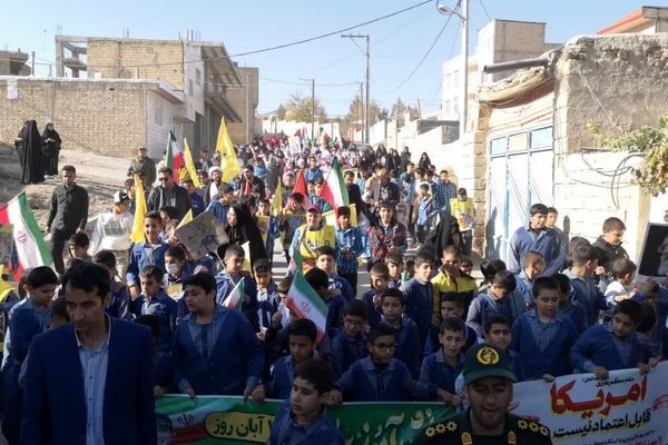 شوراب صغیر میزبان راهپیمایی باشکوه ۱۳ آبان و بزرگداشت روز دانش‌آموز