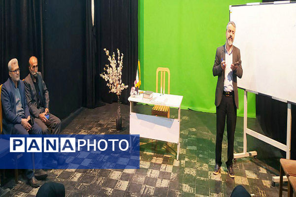برگزاری کلاس‌های خبرنگاری ویژه هفته بسیج با حضور مسئولان و اصحاب رسانه در شهرستان پیشوا