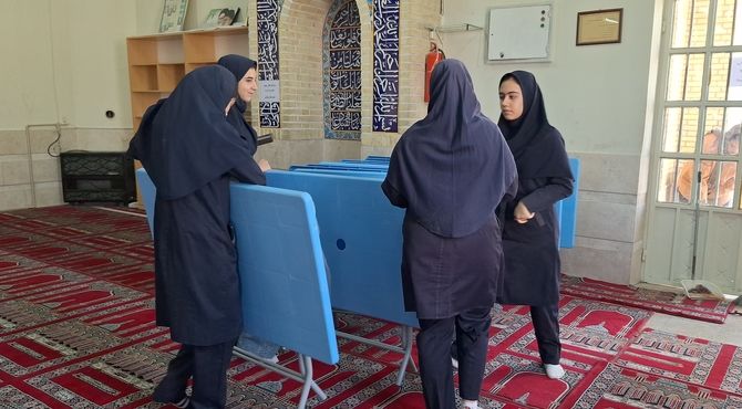 مراسم غبارروبی نمازخانه دبیرستان هیأت امنایی پویش ناحیه سه  شیراز