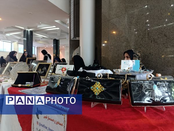 جشن بزرگ روز مادر در سالن همایش صداوسیمای خراسان رضوی 