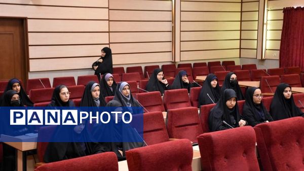 برگزاری جلسه آشنایی با کمیته دانش آموزی پدافند غیرعامل در اداره آموزش و پرورش ناحیه یک مشهد 