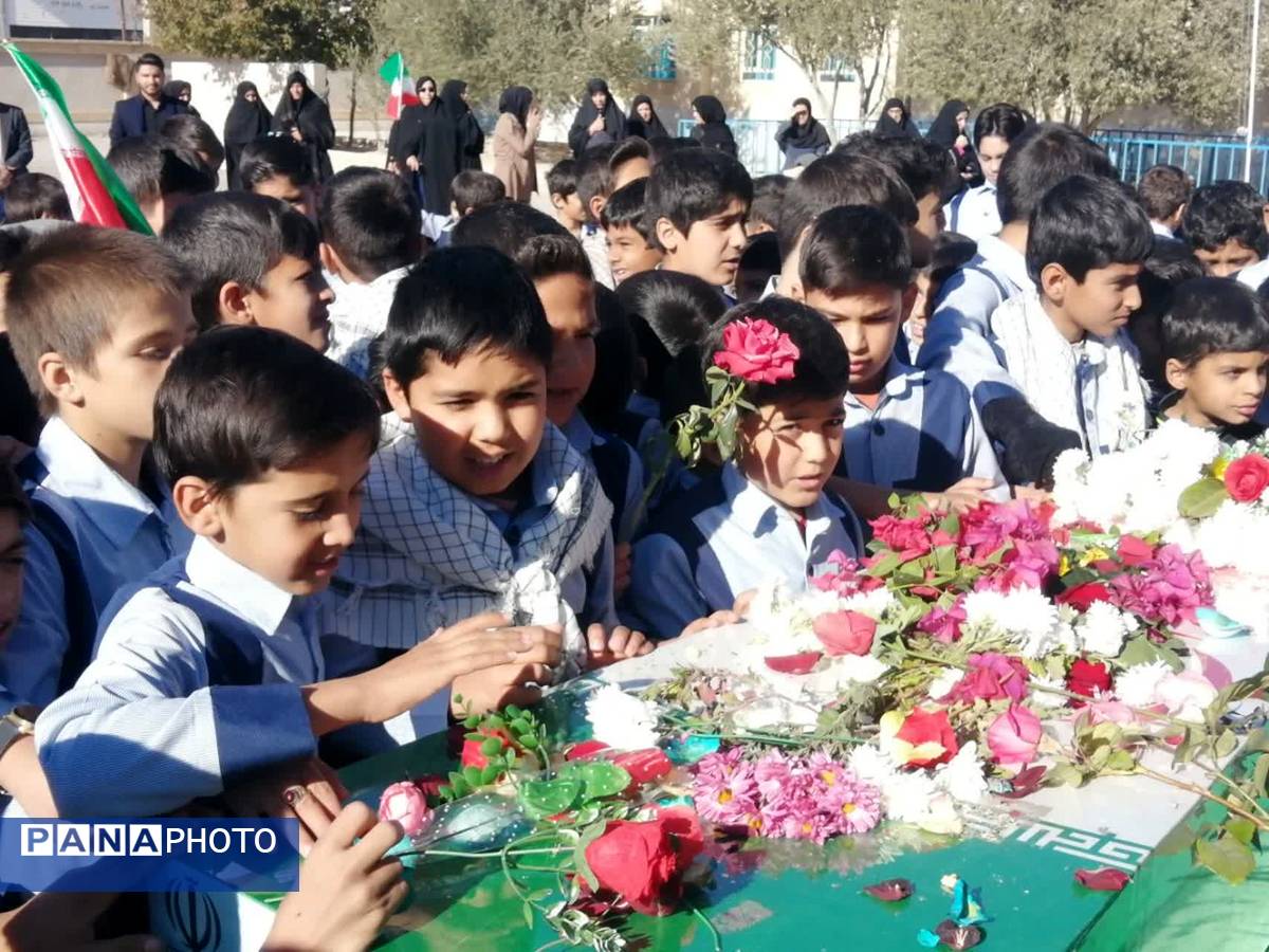 شهید گمنام، میهمان ویژه مدارس شهرستان خاتم شد