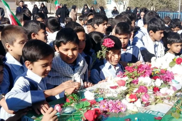 شهید گمنام، میهمان ویژه مدارس شهرستان خاتم شد