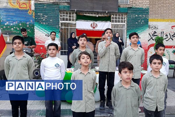 برگزاری جشن پرشور روز دانش آموز در دبیرستان شهدای هسته‌ای